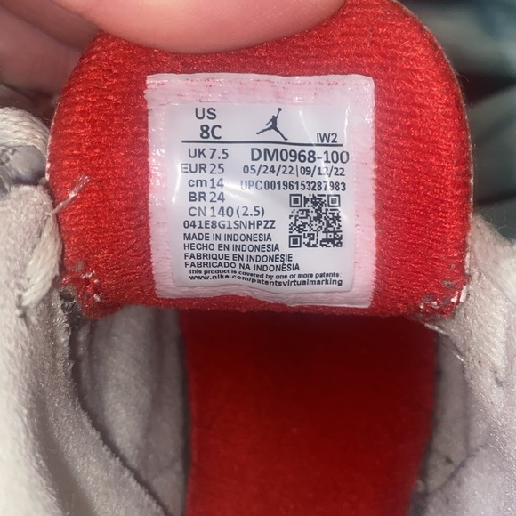 Toddler Jordan Retro 3 - Picture 5 of 6